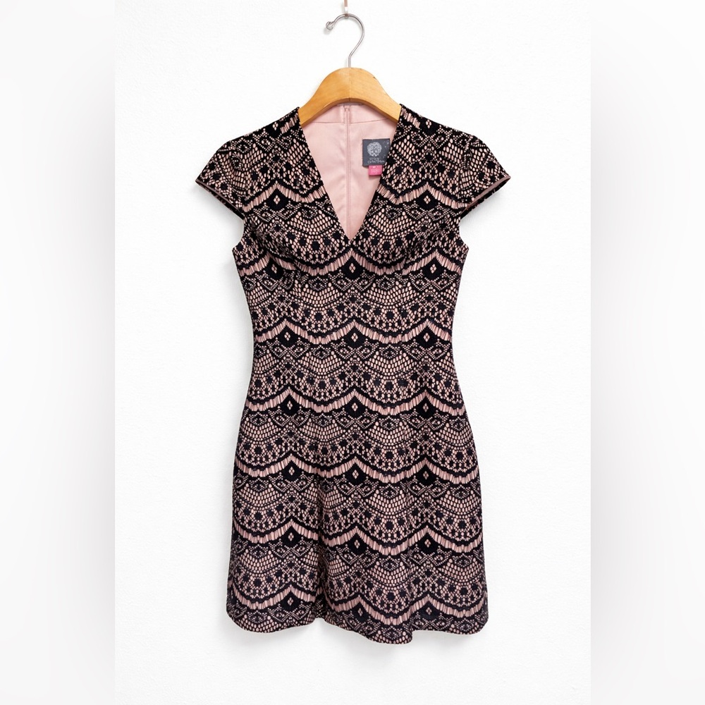 Vince Camuto Flocked Lace V-Neck Scuba Cap Sleeve Fit & Flare Black/Pink Dress